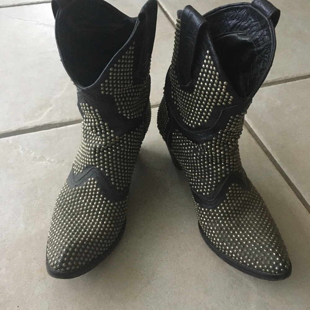 Designer booties leather studded 36.5
